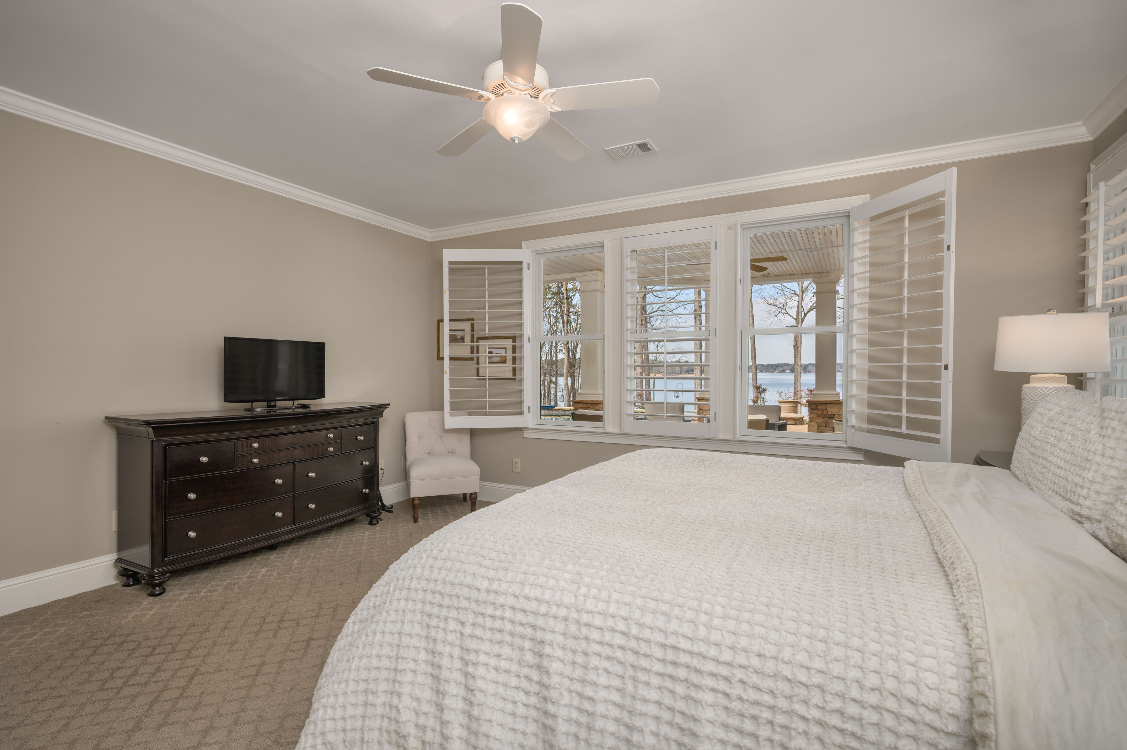 1041 Ruth's Way image 46